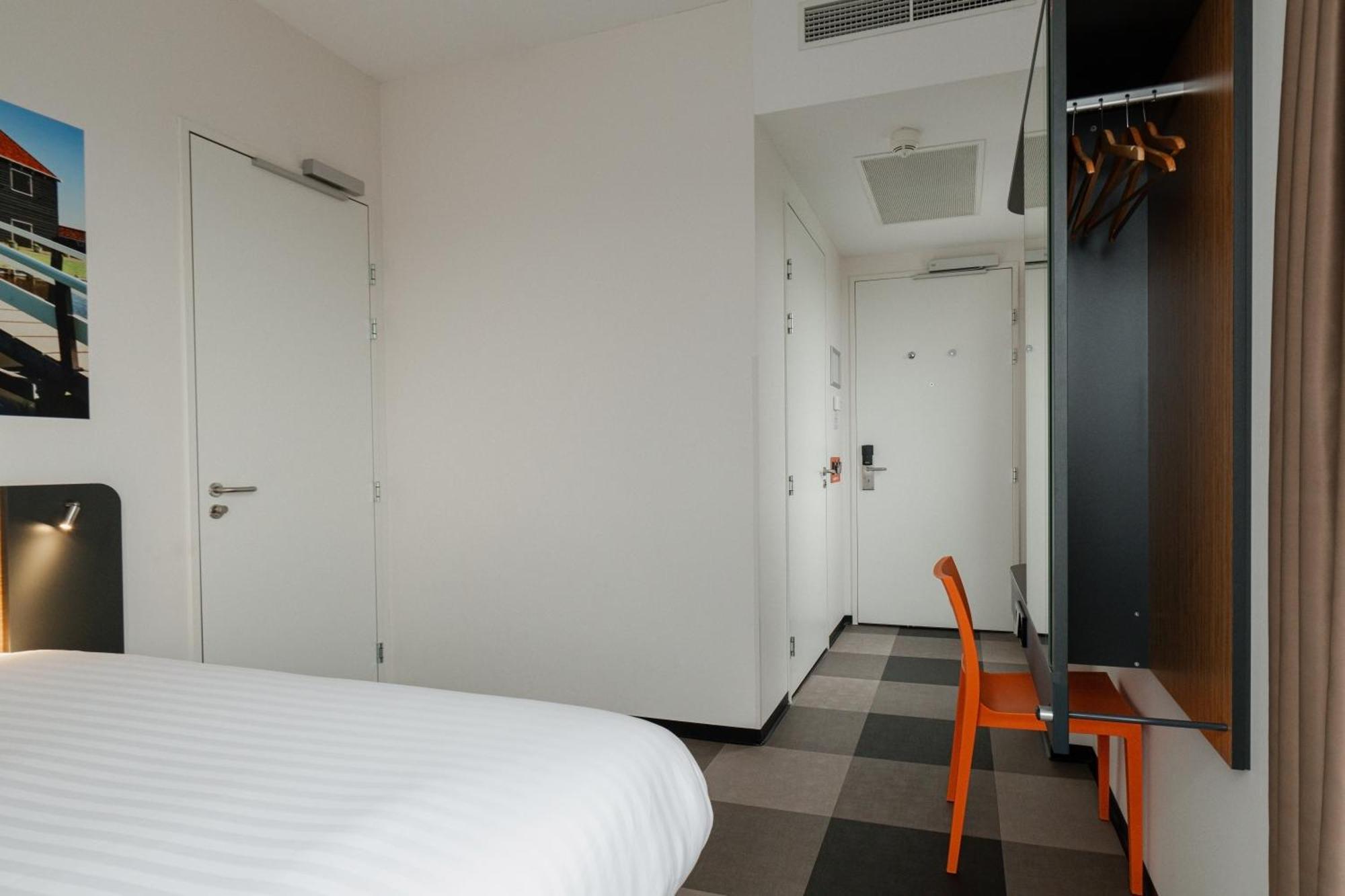 Easyhotel Amsterdam Зандам Екстер'єр фото